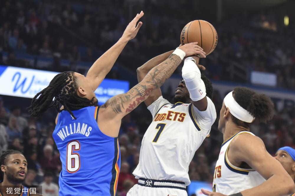 他甚至不得 他甚至不得